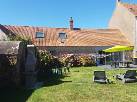 BBQ facilities, Garden, Balcony/Terrace