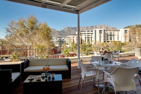 Protea Hotel by Marriott Cape Town Waterfront Breakwater Lodge Hotel in Cape Town