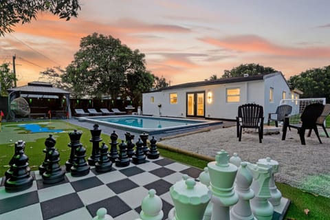 Garden, Swimming pool