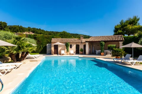 Property building, Living room, Swimming pool