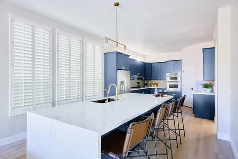 Citrus-Pool & Spa-Walk 2 restaurants, shops & bars House in Paradise Valley