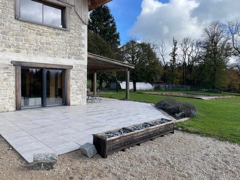 La parenthèse sauvage Apartment in Neuchâtel, Switzerland