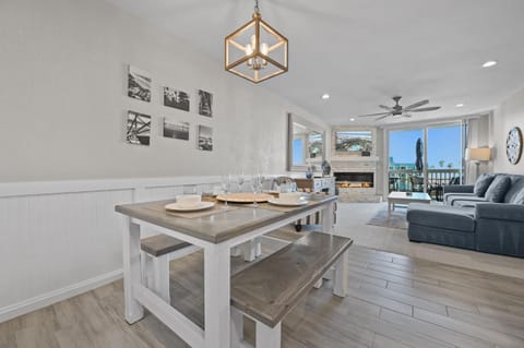 C312 - Pier View Vista House in Oceanside