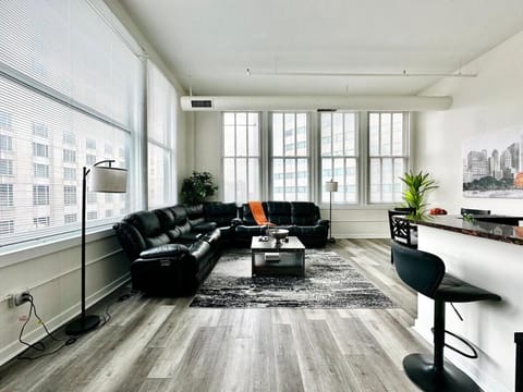 Luxurious Downtown Penthouse with Amazing Views Apartment in Indianapolis