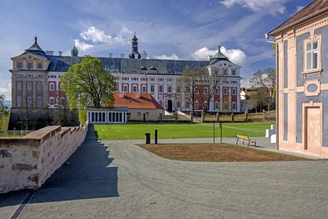 Property building, Garden