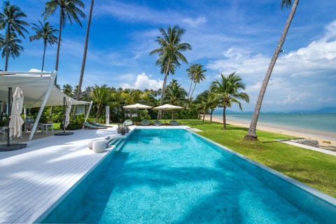 Day, Natural landscape, Beach, Pool view, Pool view, Sea view, Swimming pool, sunbed