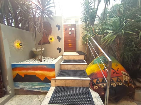 Facade/entrance, Day