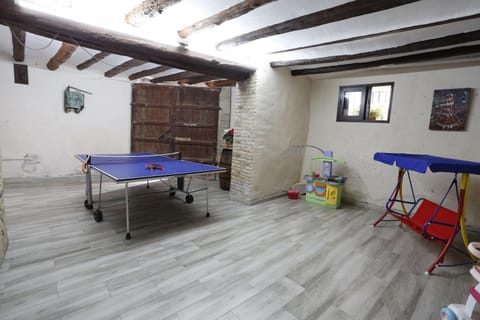 Game Room, Table tennis