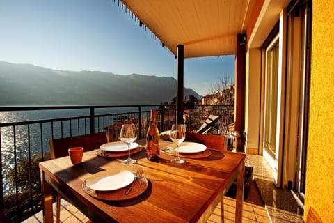 Balcony/Terrace, Lake view