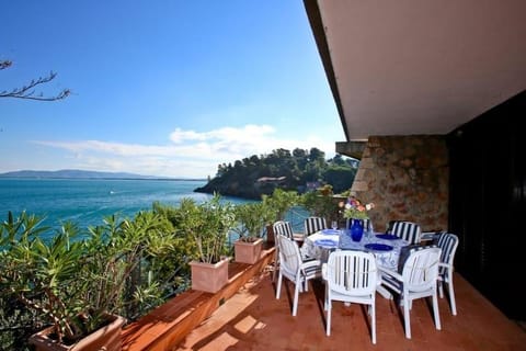 View (from property/room), Balcony/Terrace, Sea view