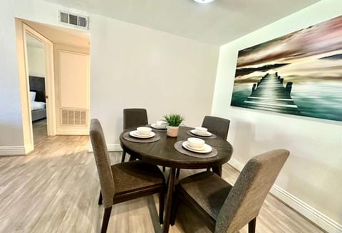 The Charming Condo First Floor, Patio, And Pool Apartment in Corona