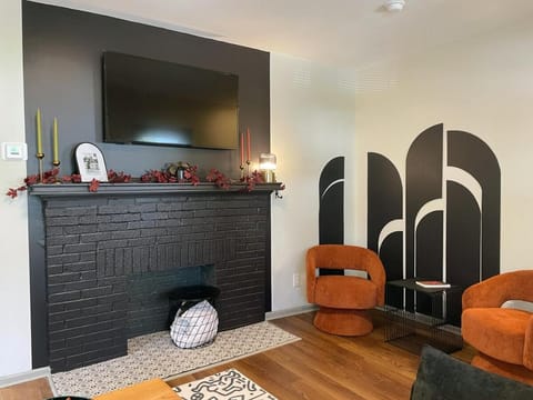 2 Bedroom Home - Posh Princeton Pad House in Franklinton