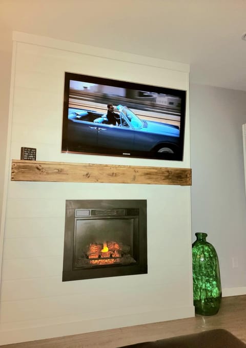 TV and multimedia, fireplace