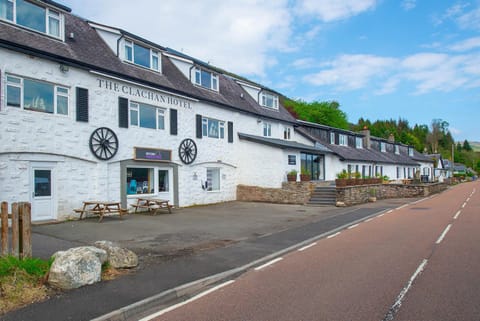 The Clachan Hotel, Lochearnhead Hotel in Scotland