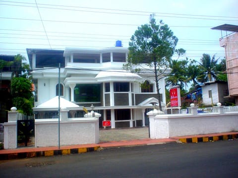 Hotel JJ Inn Hotel in Kochi