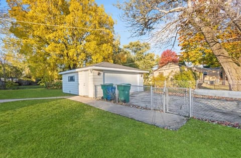 Serenity Home Free Parking & Wine Apartment in Burbank