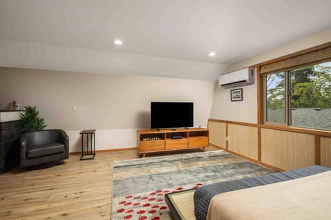 Bamboo Haven House in Milwaukie