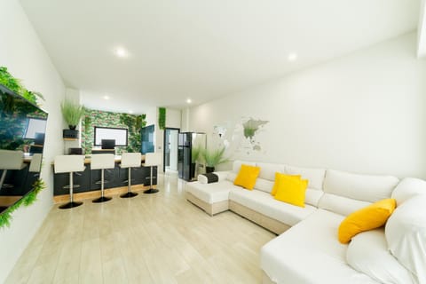 Communal lounge/ TV room, Seating area