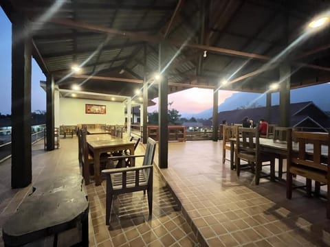 Sanhak Guesthouse 1 Bed and Breakfast in Laos