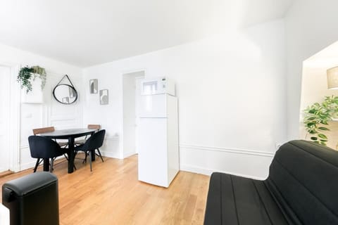 Charmant T2 aux portes de Paris 2 min de la gare Apartment in Créteil