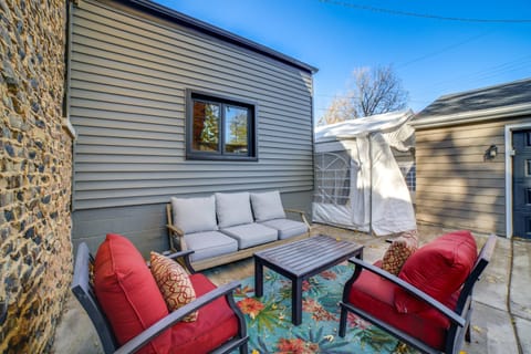 Near Casinos and Lake Michigan Beaches Hammond Apt Apartment in Hammond