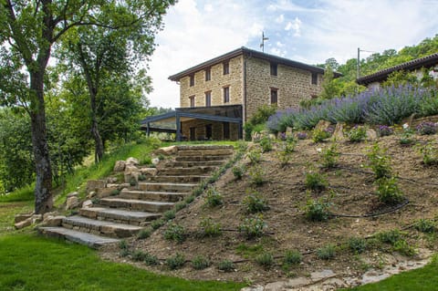 Incantico "Eco Resort" Estancia en una granja in Umbria