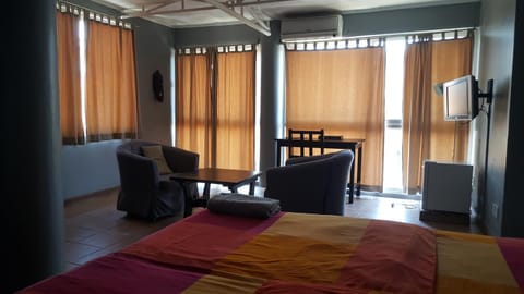 Q-Bar & Guesthouse Bed and Breakfast in City of Dar es Salaam