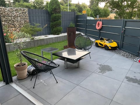 Patio, Balcony/Terrace, Balcony/Terrace