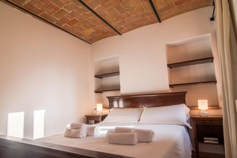 Umbrian Concierge - Alla Rocca Bed and Breakfast in Perugia