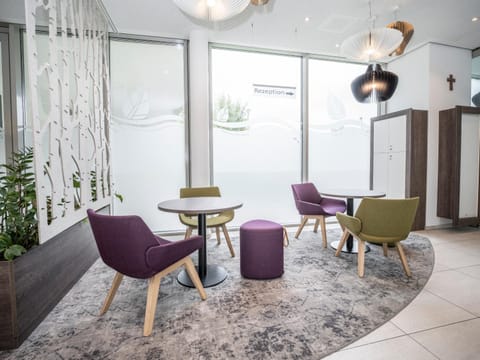 Lobby or reception, Seating area