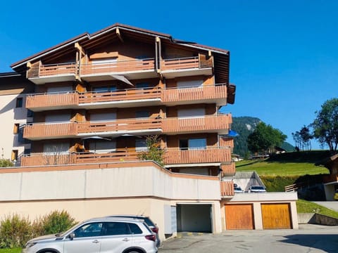 Appartement confortable avec balcon à Saint-Jean-de-Sixt - FR-1-459-250 Apartment in La Clusaz