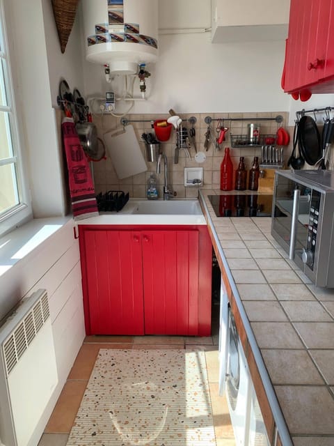 Le Studio Rouge de la Gare Apartment in Vieux-Boucau-les-Bains