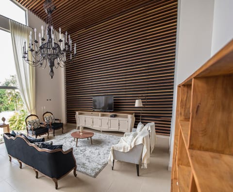 Communal lounge/ TV room, Lobby or reception, Decorative detail