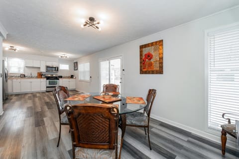 4Bed,3Bth Windrock Haven With Long Term Indirect Trail Access ATV Bike Adventure House in Oak Ridge