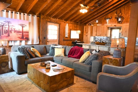 Living room, Seating area