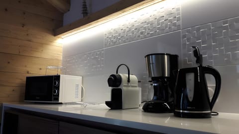 Kitchen or kitchenette, Living room