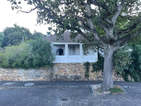 Property building, Day, Street view