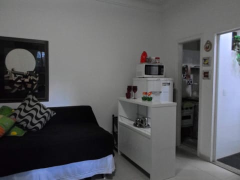 Coffee/tea facilities, Kitchen or kitchenette, Dining area