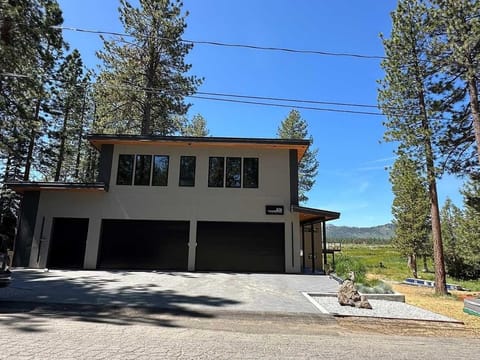 676 El Dorado Avenue home House in Al Tahoe