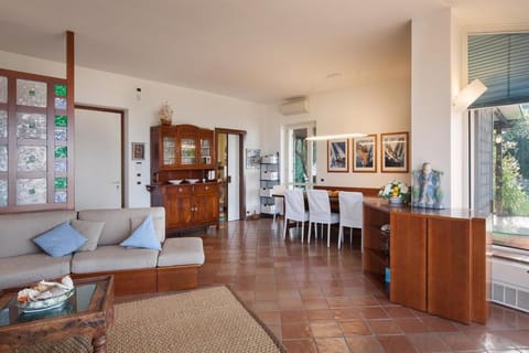 Villa Il Rifugio degli Oleandri - Vista mozzafiato Villa in Cavaion Veronese