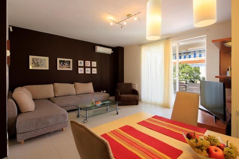 Apartments Luxury Living Condo in Novalja