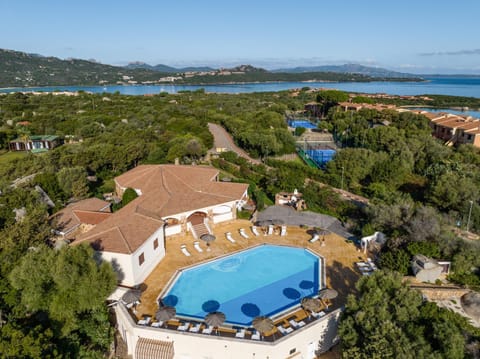 Natural landscape, Bird's eye view, Sea view, Swimming pool