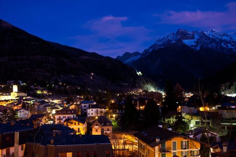 City view, Mountain view