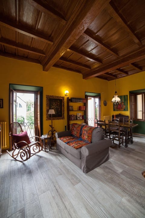 Library, Lounge or bar