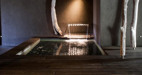 Hot Spring Bath, Hot Tub, Massage, Sauna, Solarium, Steam room, Spa and wellness centre/facilities, Open Air Bath, Public Bath