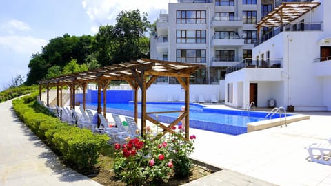 Апартаменти Бяла Клиф - Byala Cliff Apartments Condo in Varna Province