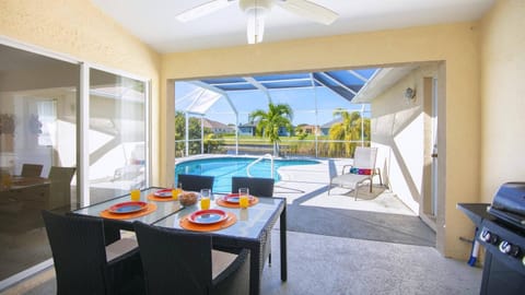 !NEW! Villa Waterview House in Cape Coral