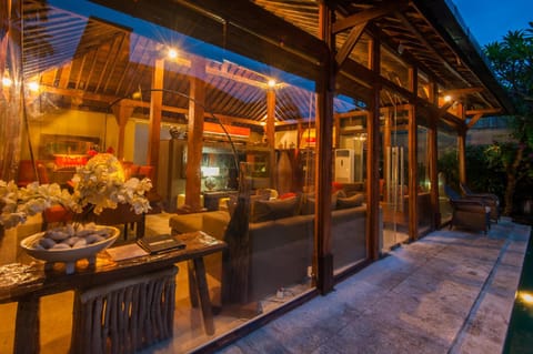 Tides Echo Beach Villa in North Kuta