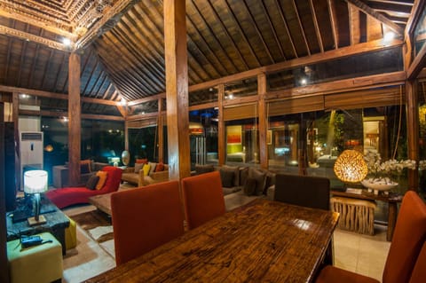 Tides Echo Beach Villa in North Kuta