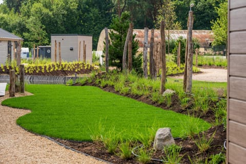 Modernes Chalet mitten im Grünen mit eigener Terrasse am Wasser Nr 67 Apartment in Nettetal